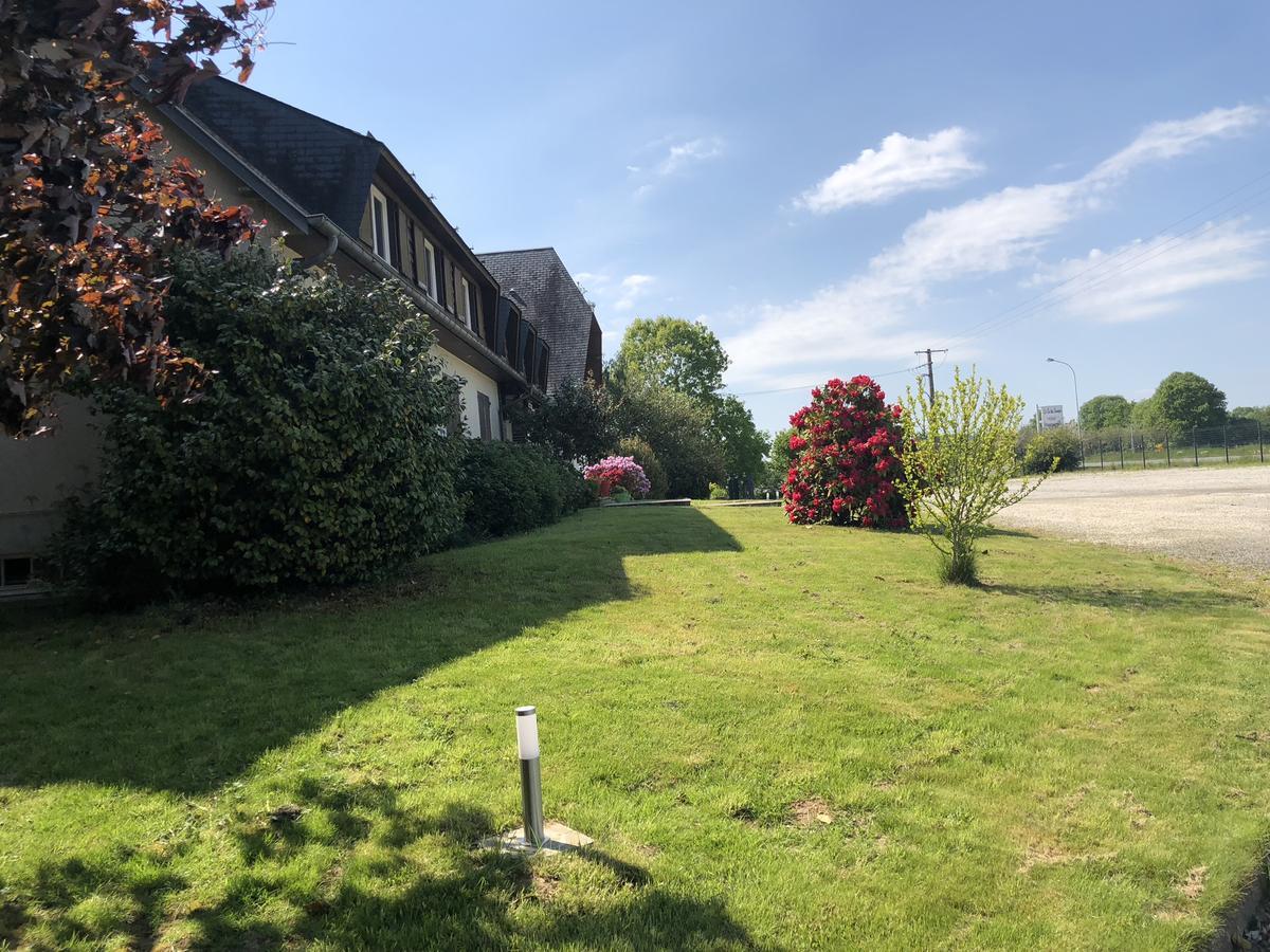 La Cle Des Champs Hotel Le Teilleul Eksteriør billede