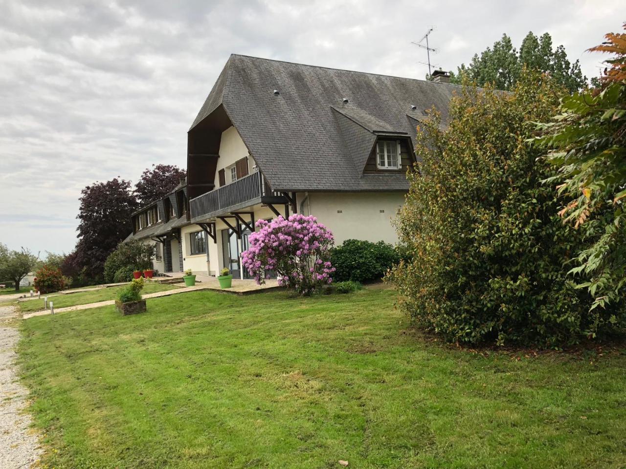 La Cle Des Champs Hotel Le Teilleul Eksteriør billede