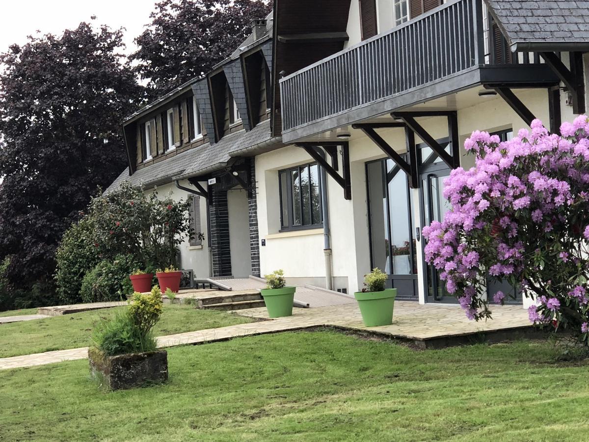 La Cle Des Champs Hotel Le Teilleul Eksteriør billede