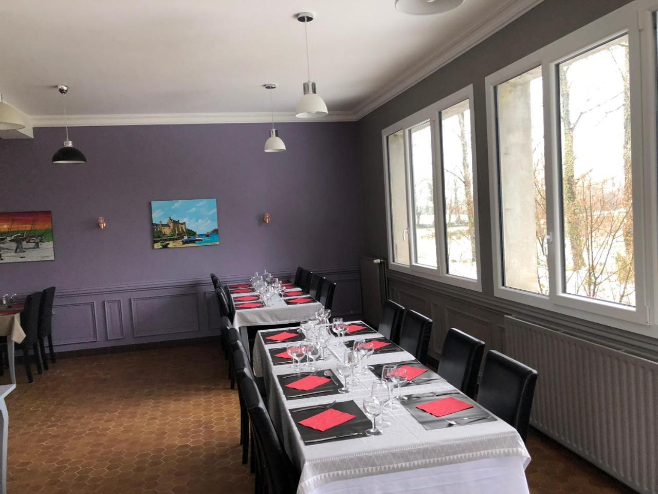 La Cle Des Champs Hotel Le Teilleul Eksteriør billede